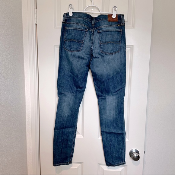 Lucky Brand Brooke Skinny Distressed Jean-6/28 - Picture 2 of 5